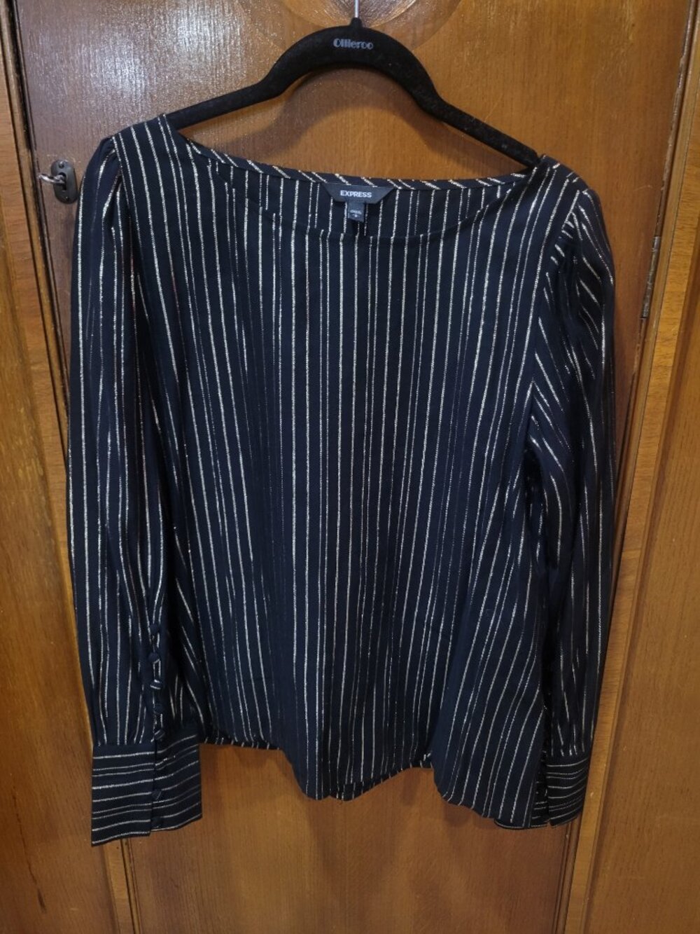 Express Black and Gold Long Sleeve Blouse - S